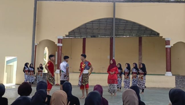 Drama Bisa Tingkatkan PD Siswa